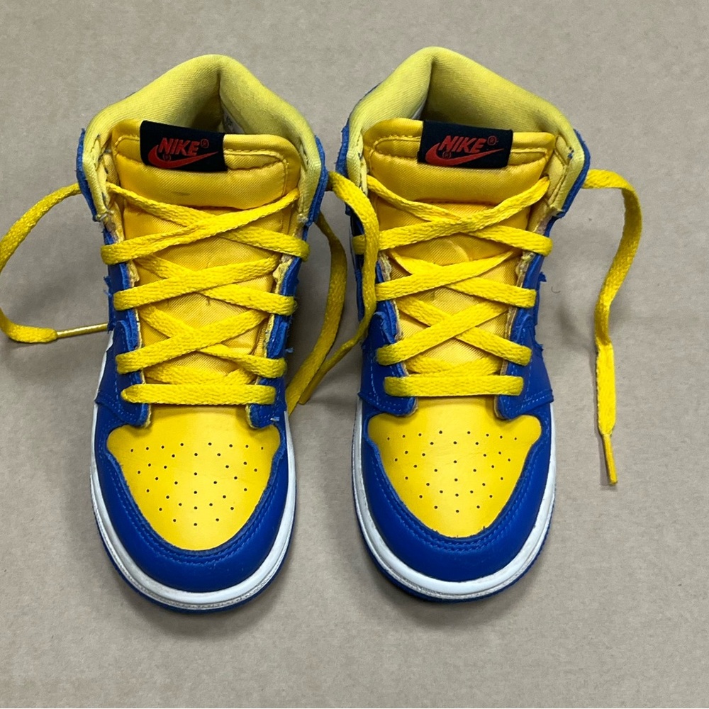 Air Jordan retro 1 “Reverse Laney” Kids Size 10C
